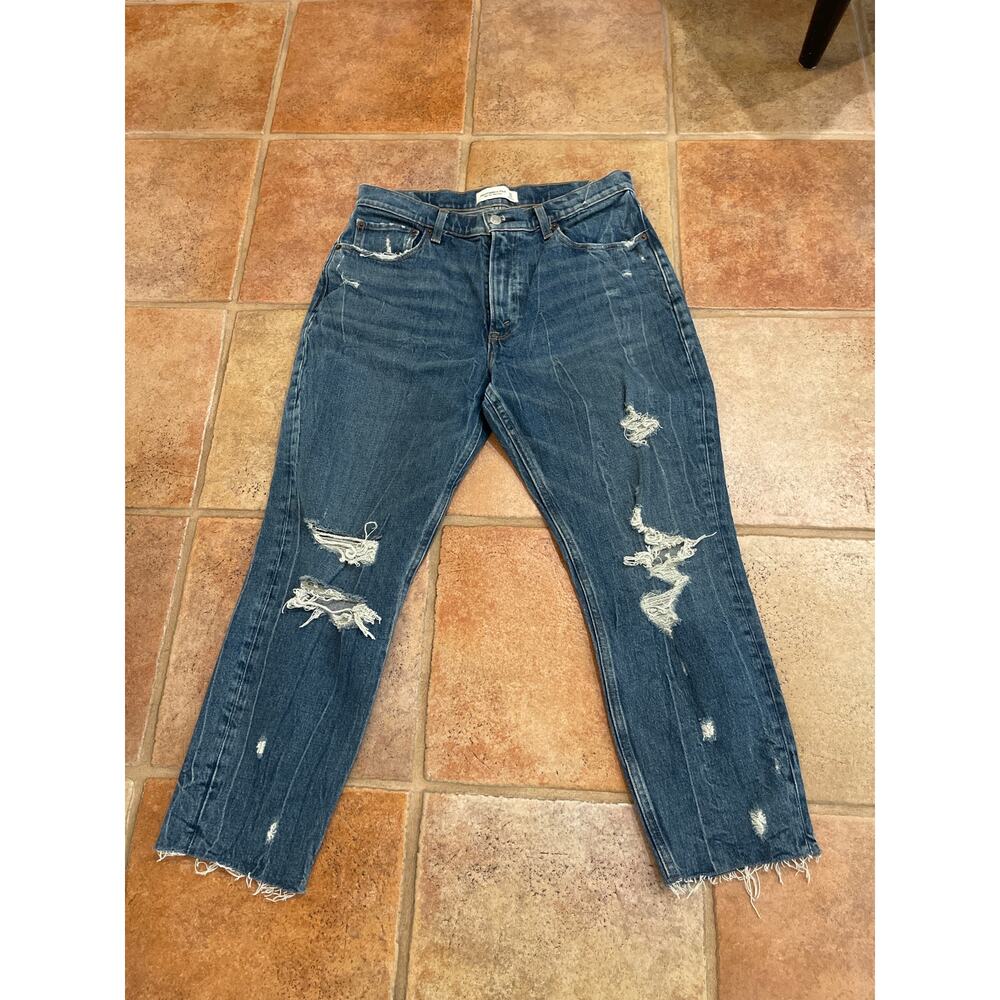 Abercrombie & Fitch high rise, mom jeans size 30/10